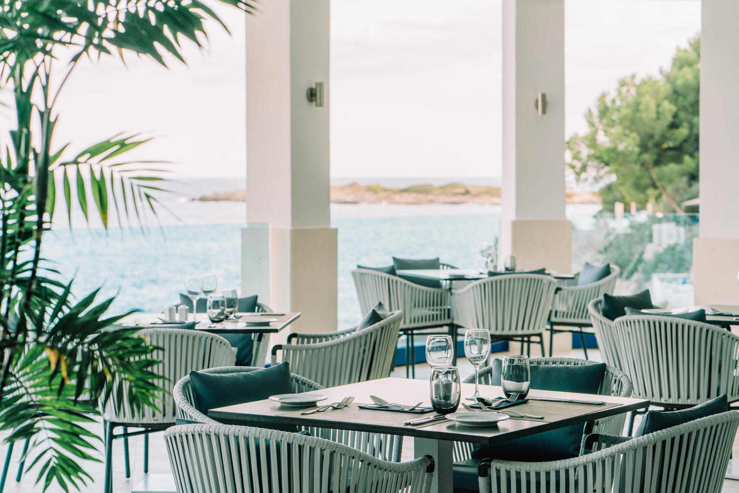 MAIN RESTAURANT 9.jpg